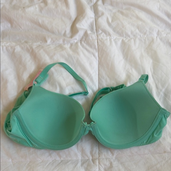 Victoria's Secret Mint Green Underwire Bra - Picture 2 of 4